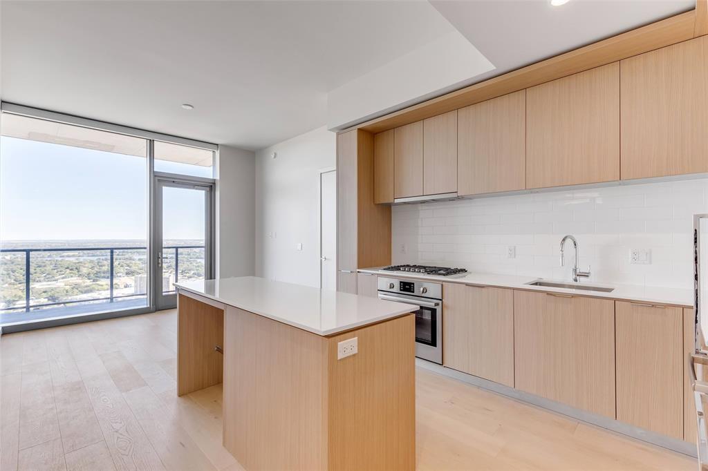 44 East Ave # 3109, Austin, TX 78701