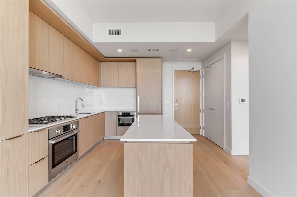 44 East Ave # 3109, Austin, TX 78701