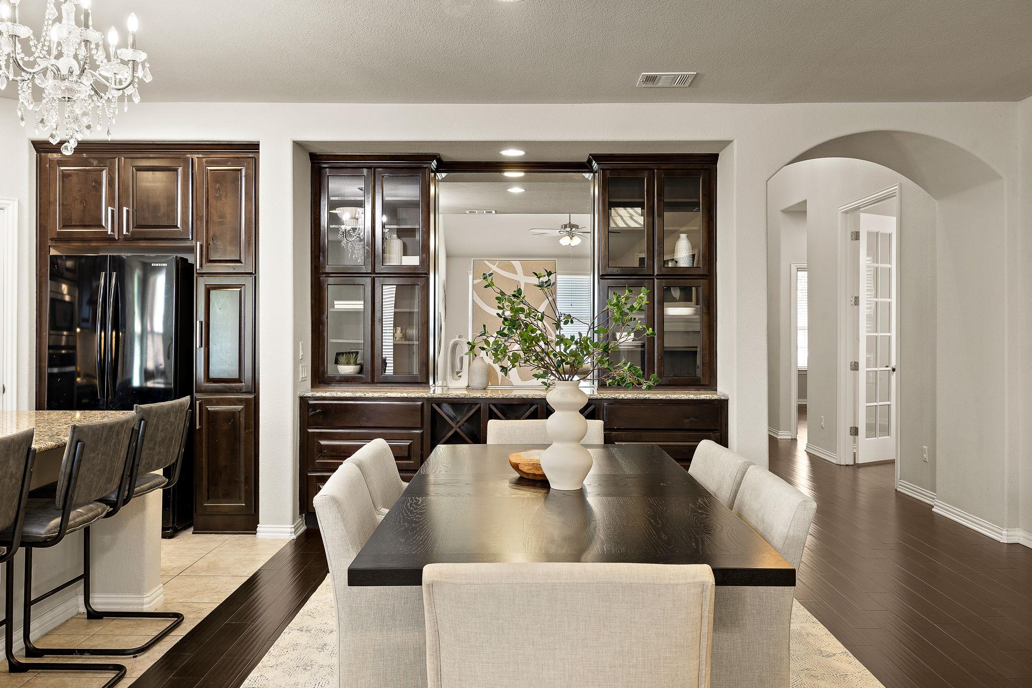 705 Garner Park Dr, Georgetown, TX 78628