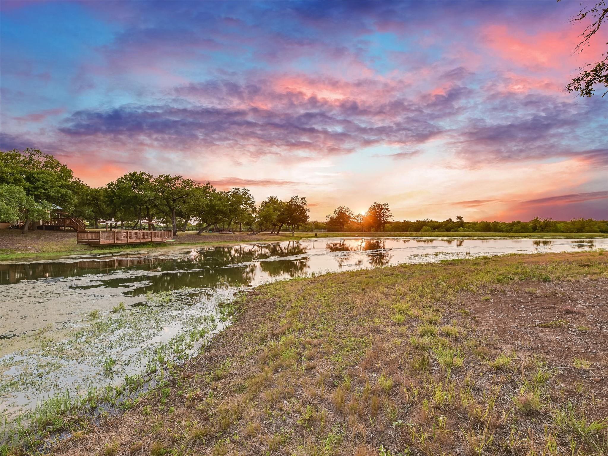 762 Karisch Rd, Giddings, TX 78942