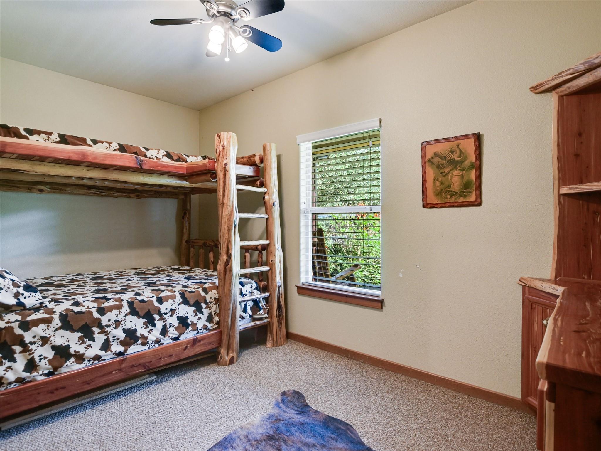 762 Karisch Rd, Giddings, TX 78942