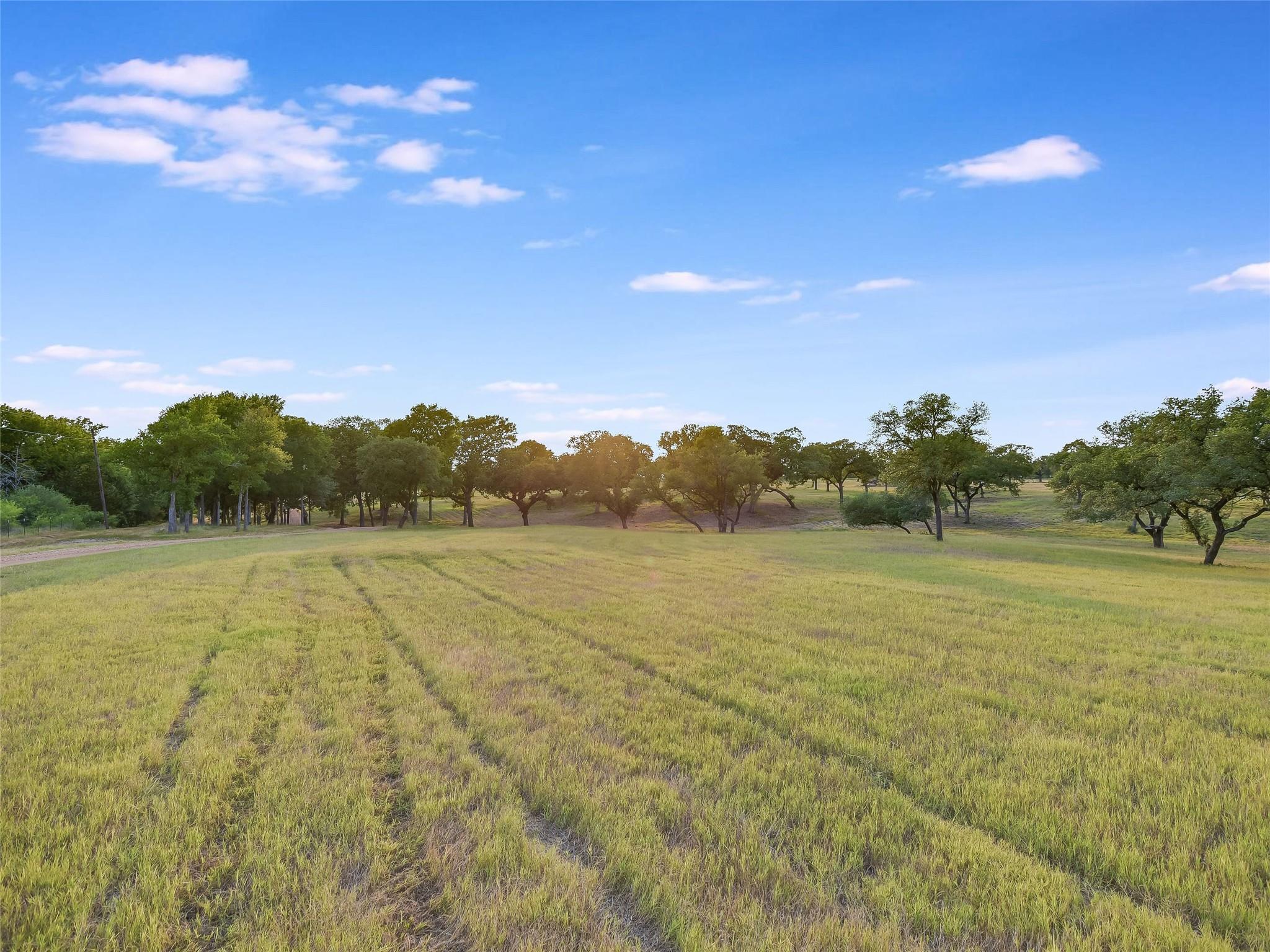 762 Karisch Rd, Giddings, TX 78942