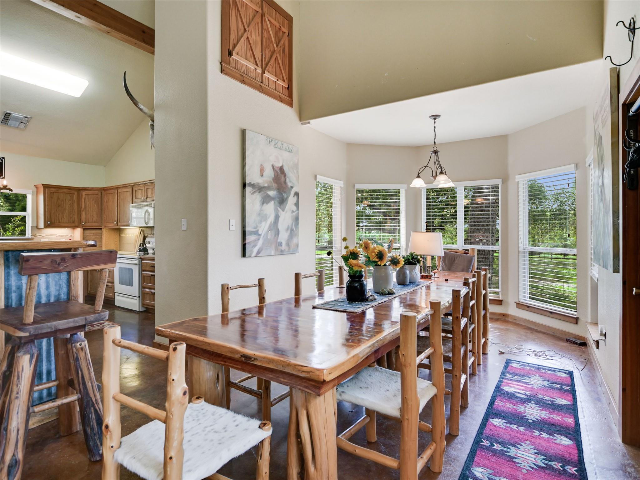 762 Karisch Rd, Giddings, TX 78942