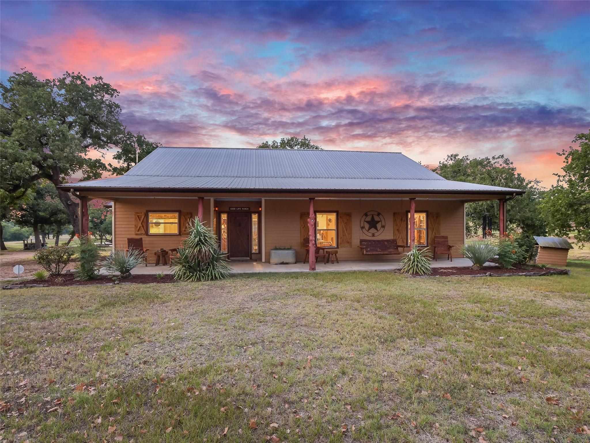 762 Karisch Rd, Giddings, TX 78942