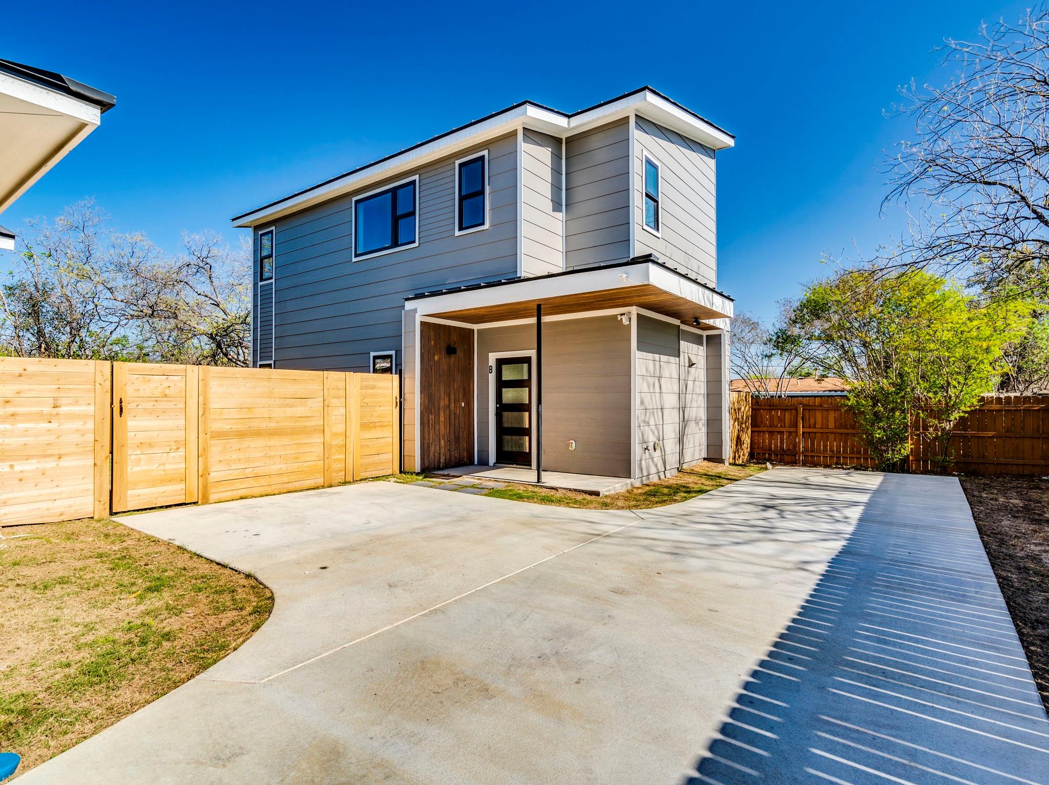 206 E Wonsley Dr # B, Austin, TX 78753
