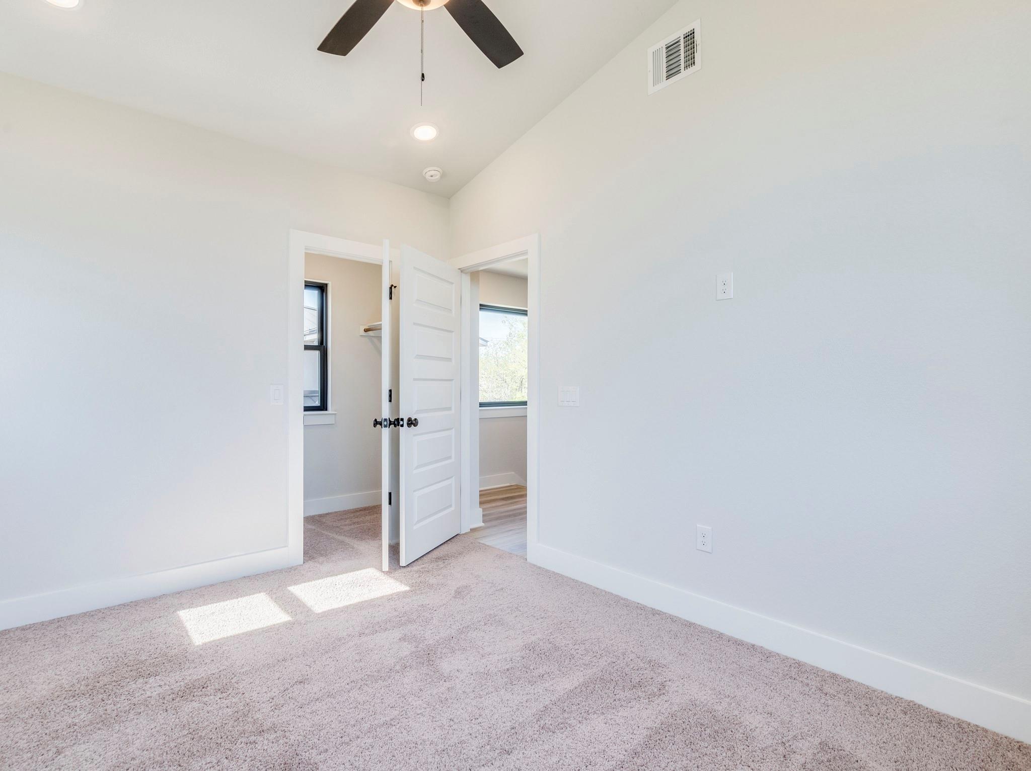 206 E Wonsley Dr # B, Austin, TX 78753