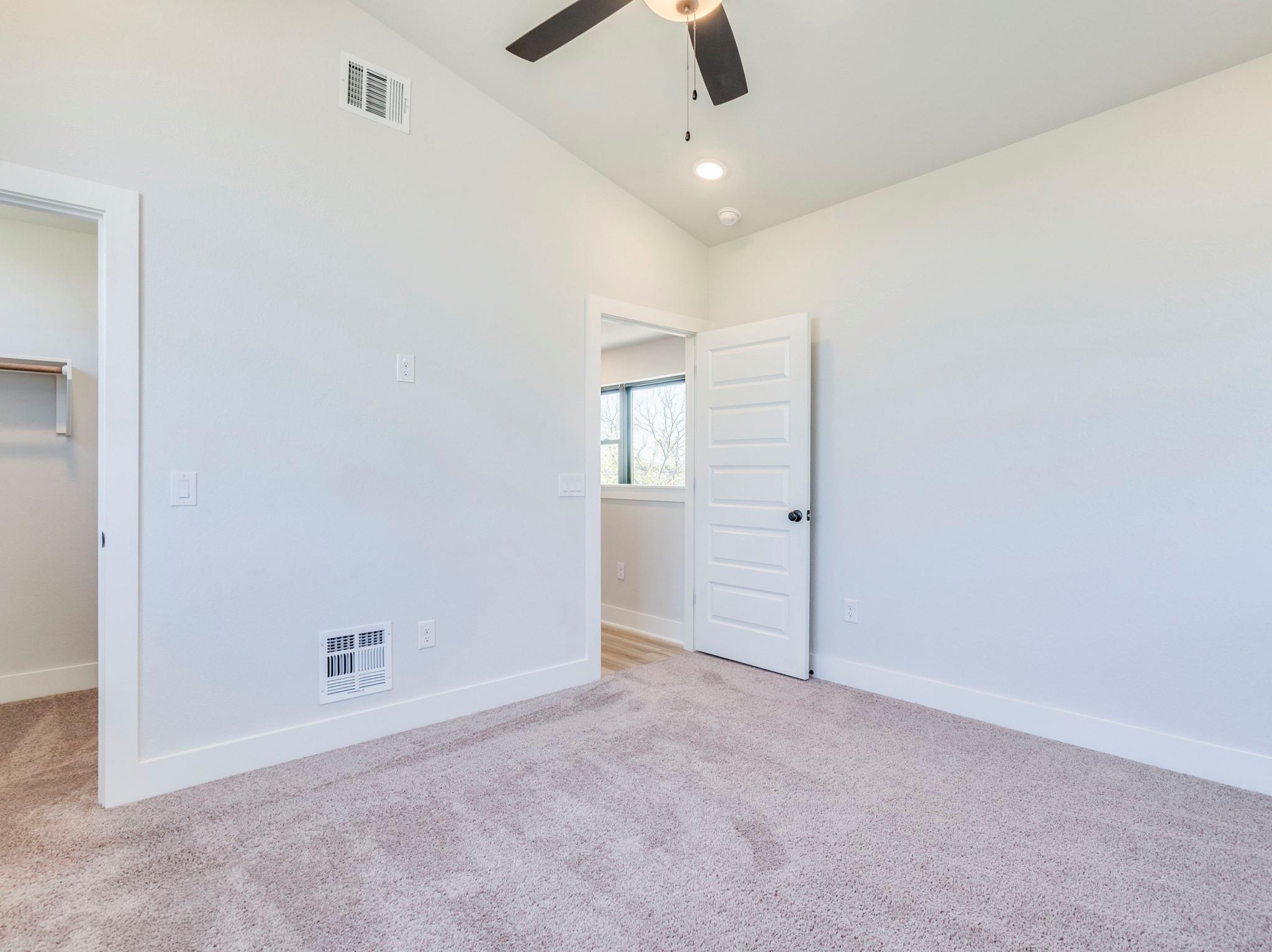 206 E Wonsley Dr # B, Austin, TX 78753