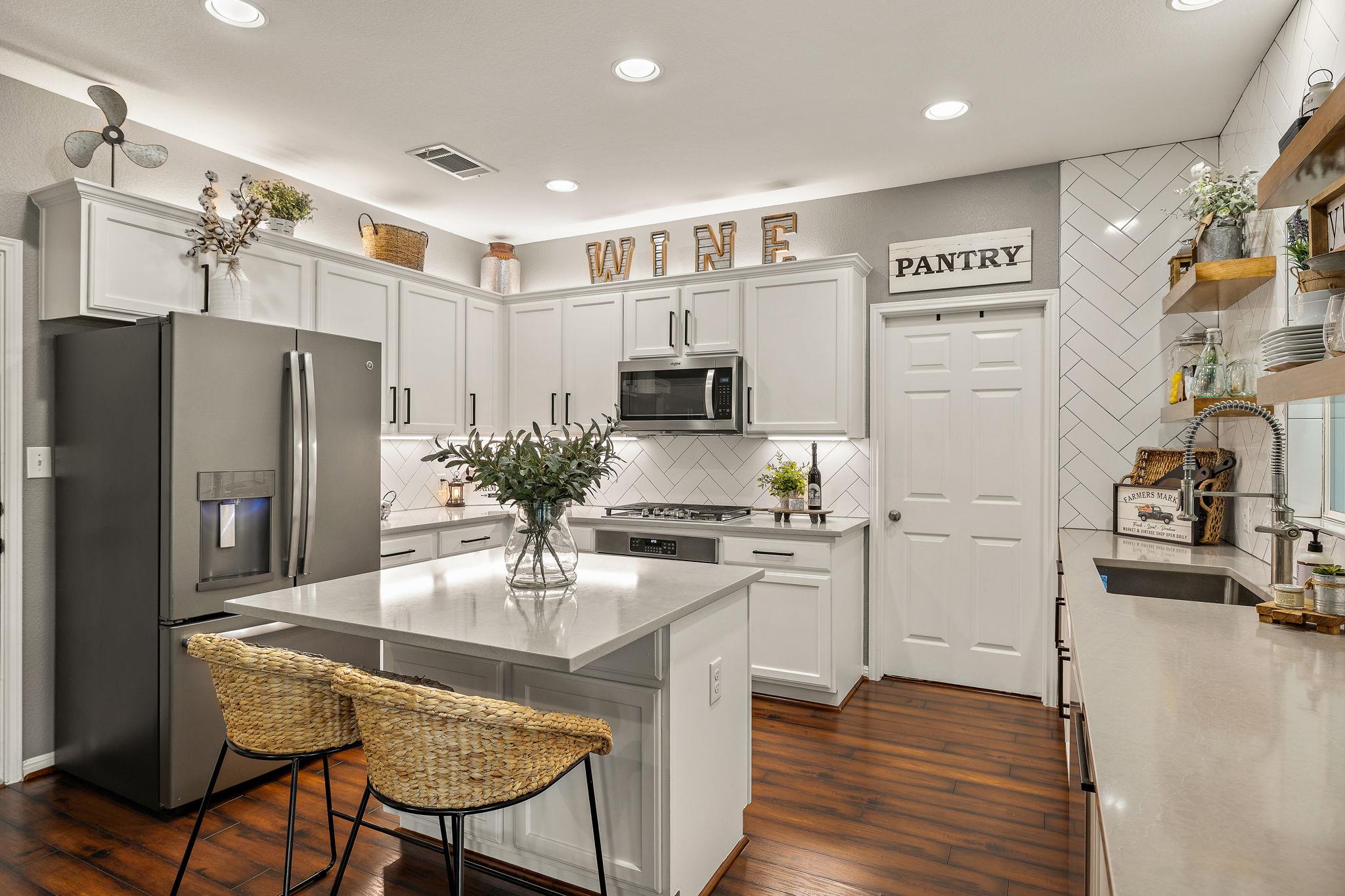 911 LINDEN Loop, Cedar Park, TX 78613