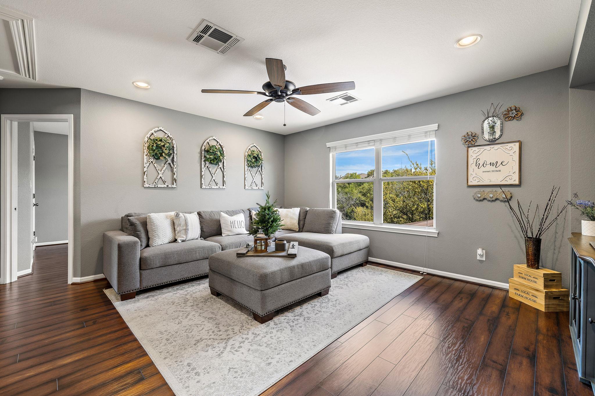 911 LINDEN Loop, Cedar Park, TX 78613