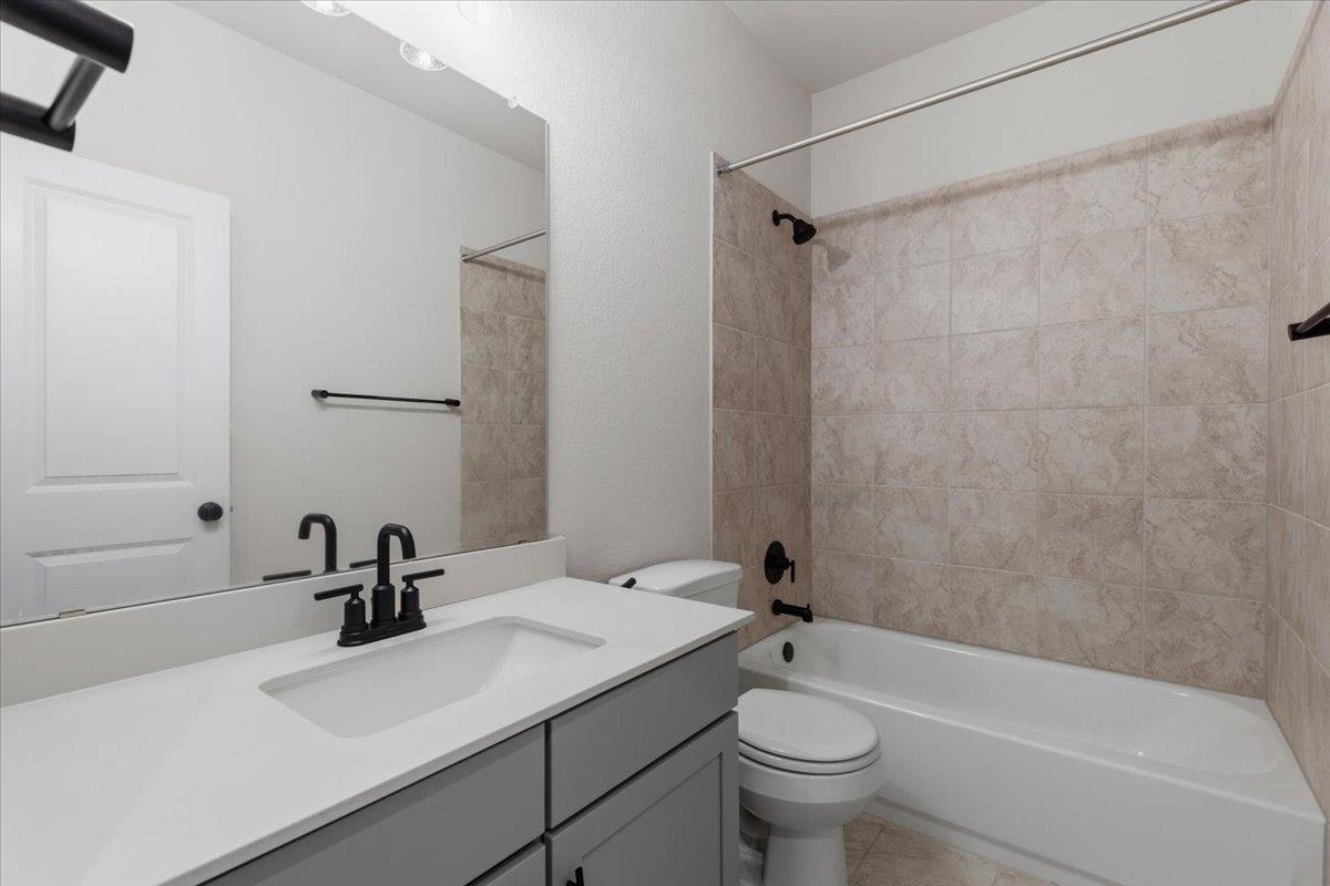 2500 FOREST CREEK Dr # 1104, Round Rock, TX 78665