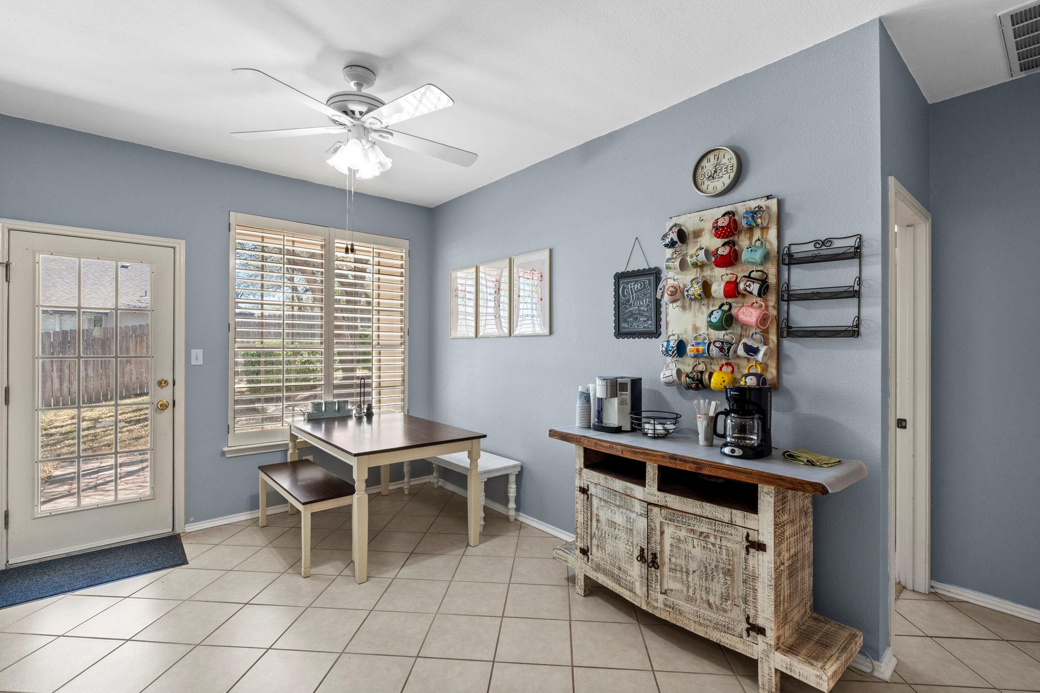 1906 Holly Hill Dr, Leander, TX 78641