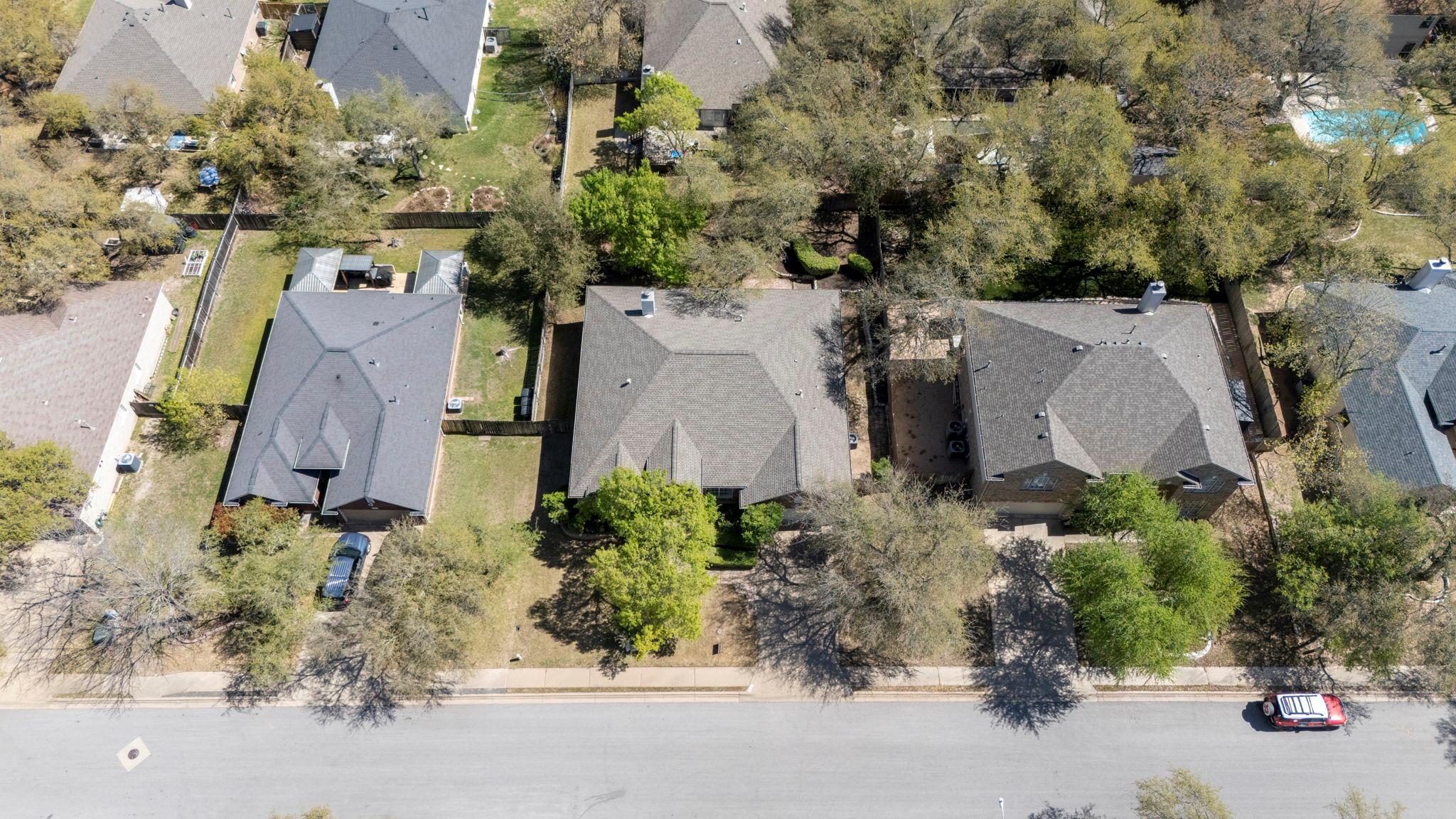 1906 Holly Hill Dr, Leander, TX 78641