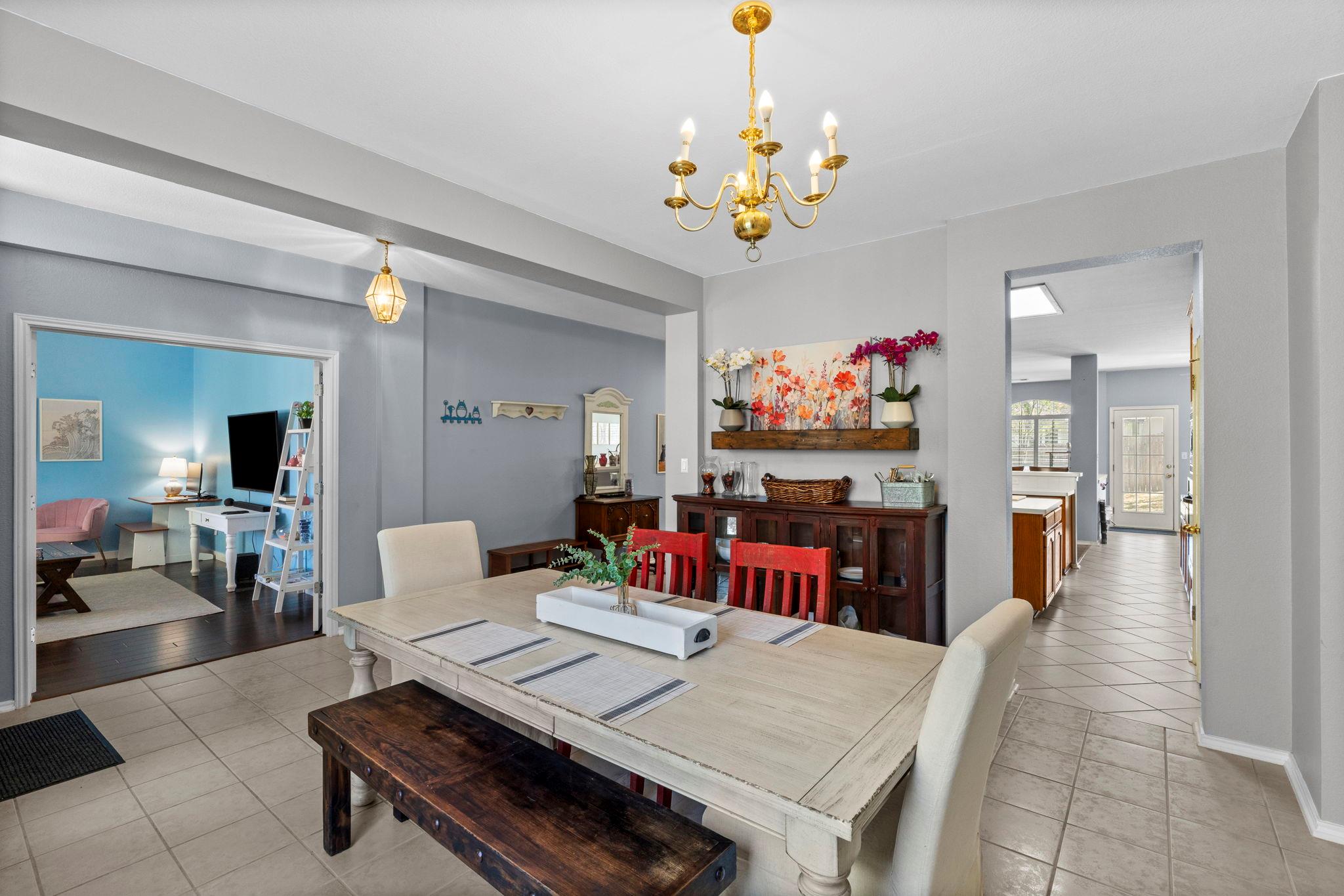 1906 Holly Hill Dr, Leander, TX 78641