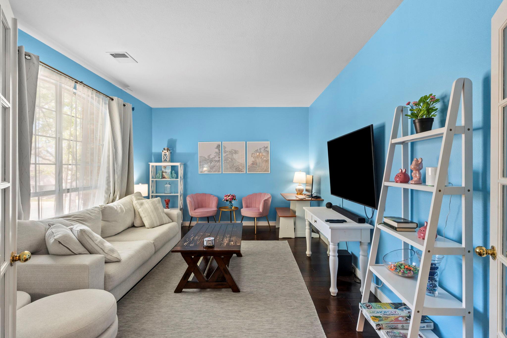 1906 Holly Hill Dr, Leander, TX 78641