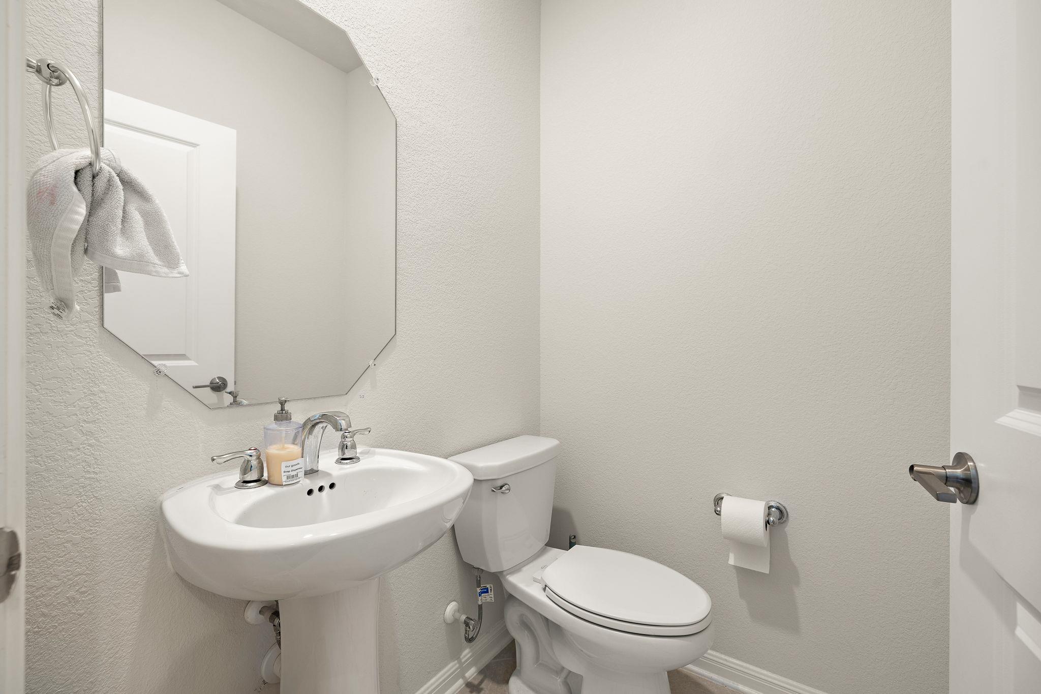 604 Spindrift Ln, Leander, TX 78641