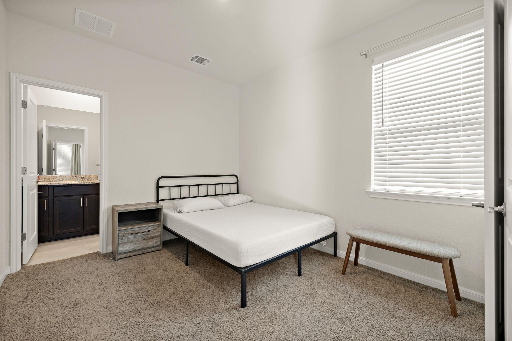 604 Spindrift Ln, Leander, TX 78641