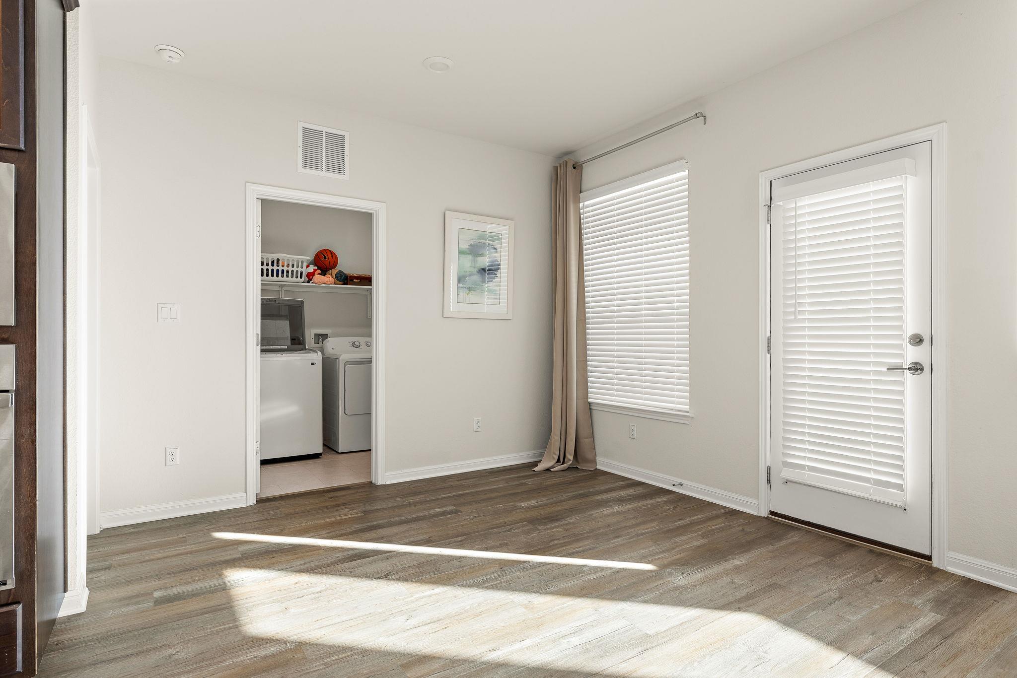 604 Spindrift Ln, Leander, TX 78641