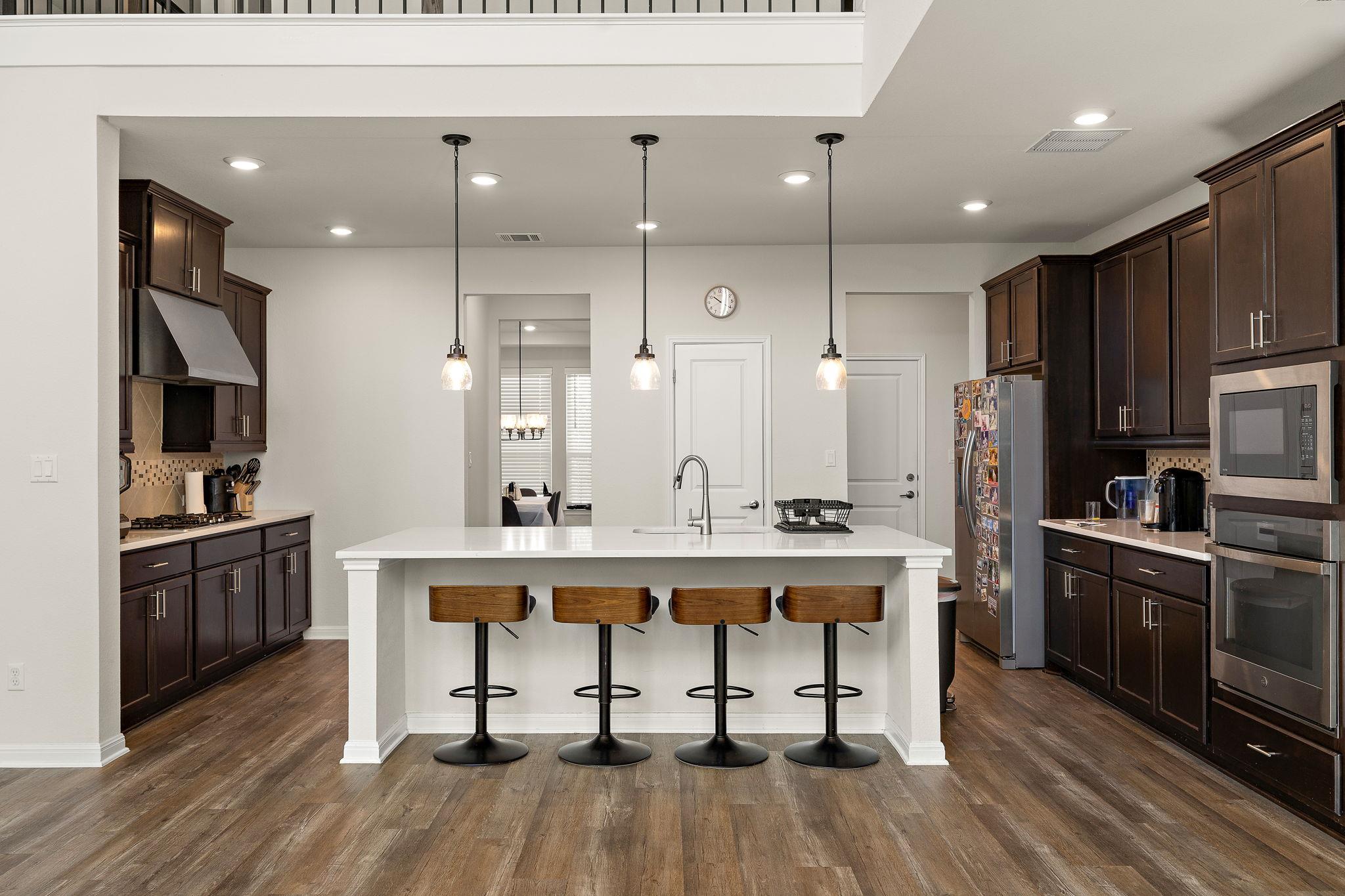 604 Spindrift Ln, Leander, TX 78641