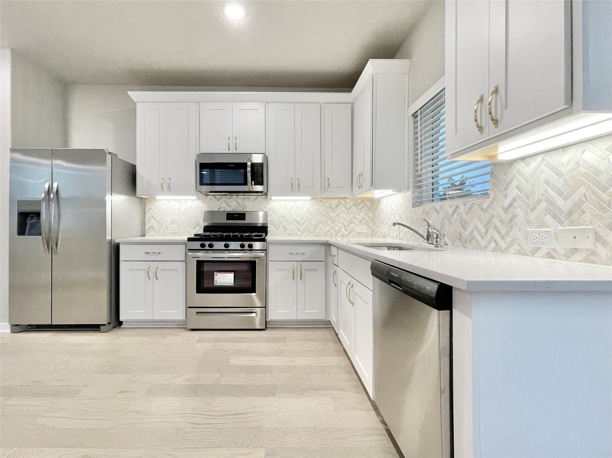 2415 Lakey Cv, Leander, TX 78641