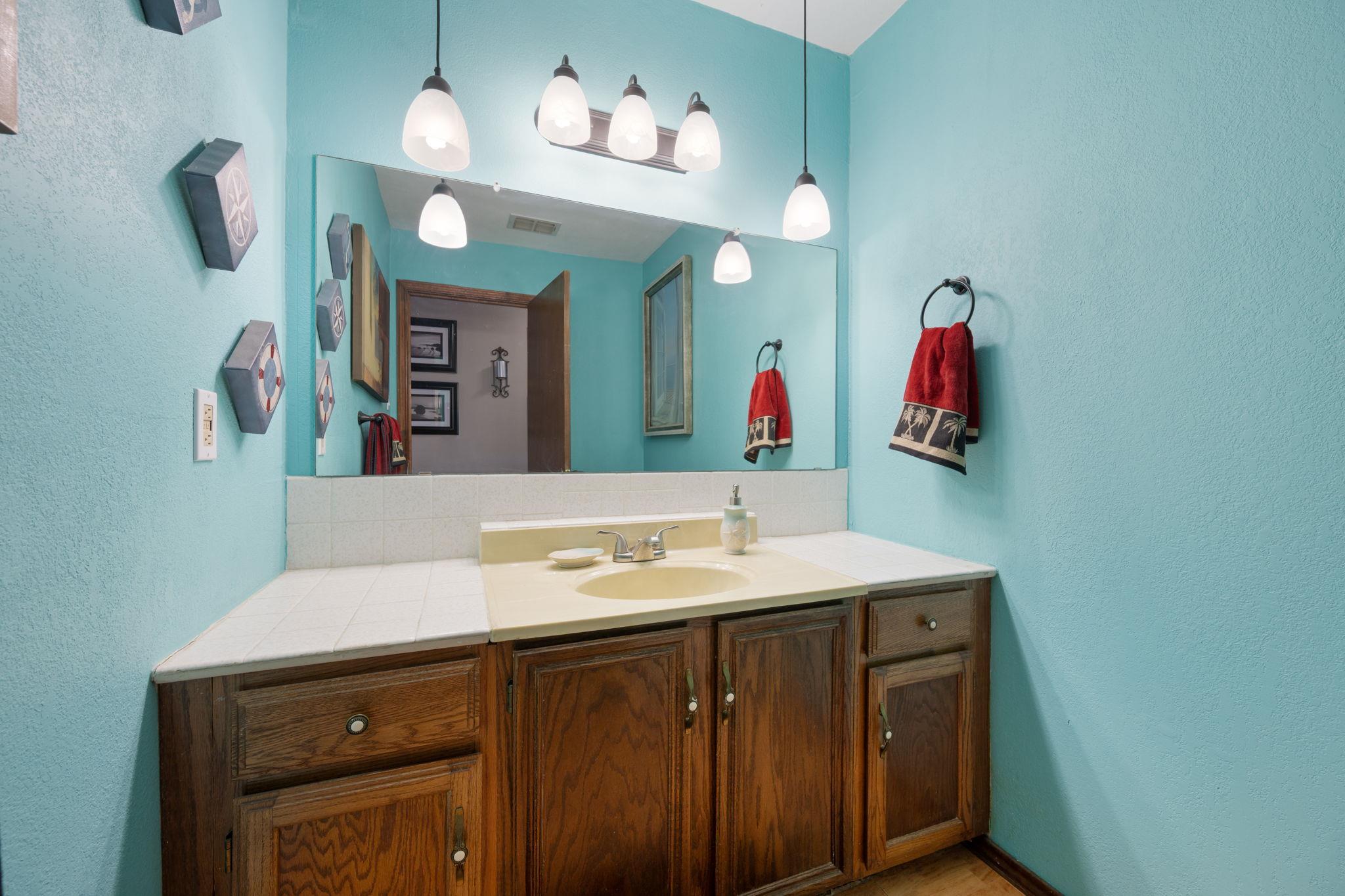 902 Ray Berglund Blvd, Round Rock, TX 78664