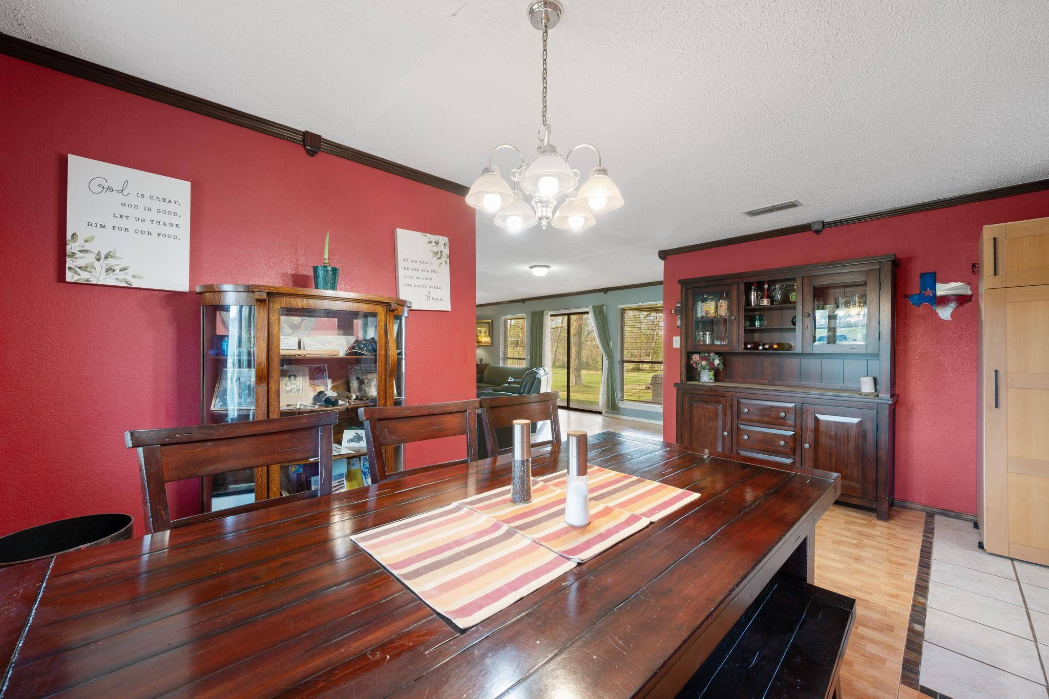 902 Ray Berglund Blvd, Round Rock, TX 78664