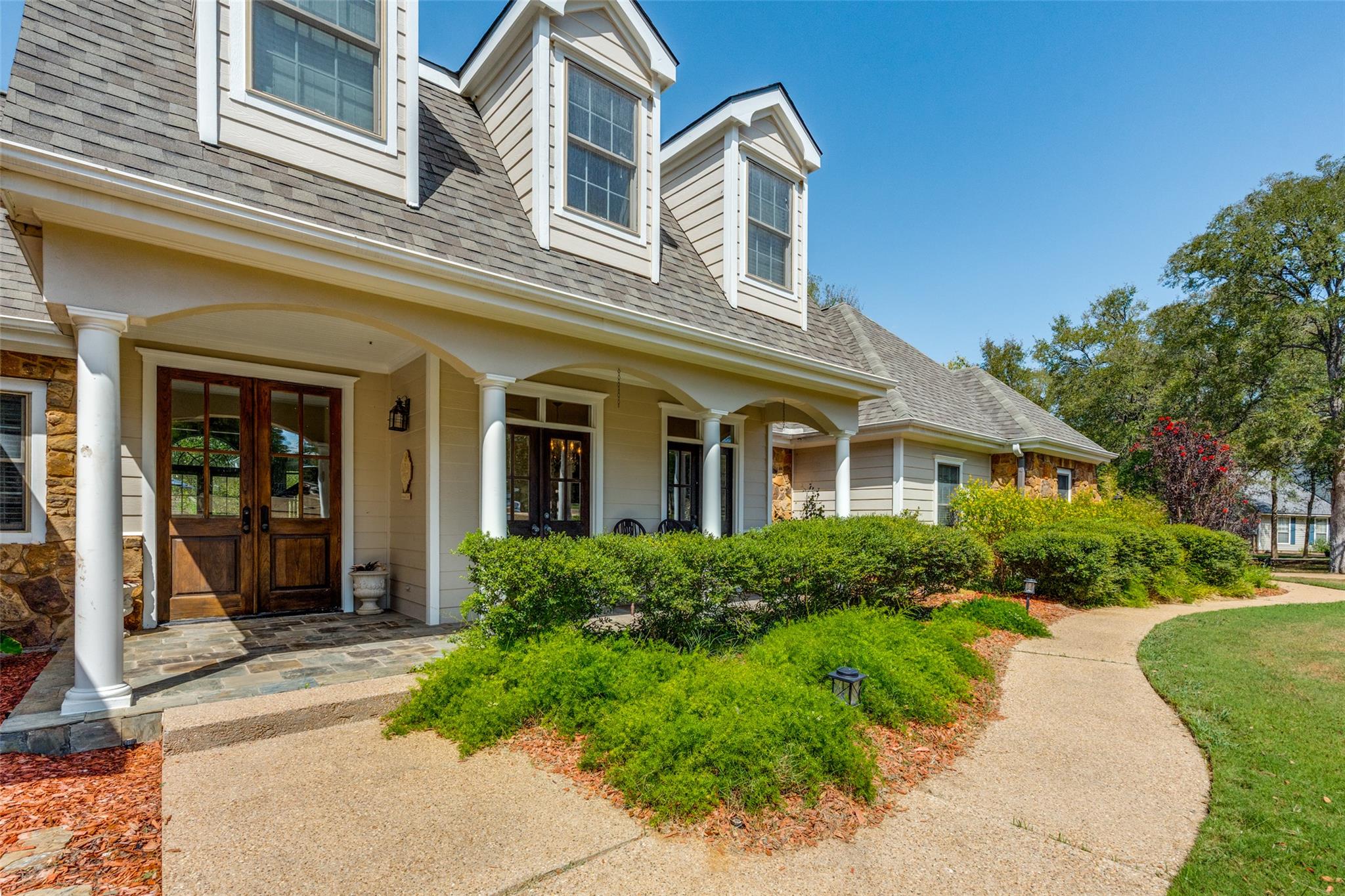 133 Concho Dr, Cedar Creek, TX 78612