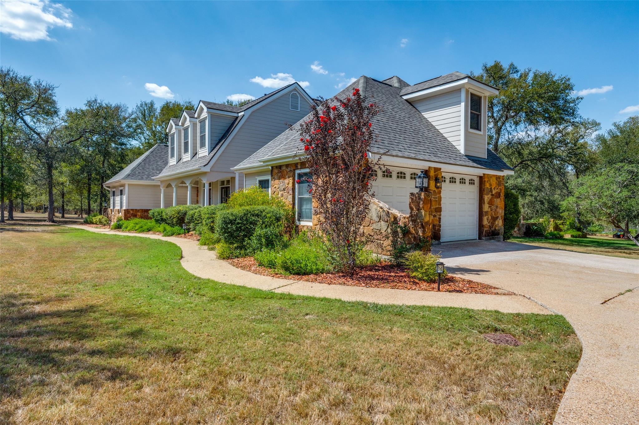 133 Concho Dr, Cedar Creek, TX 78612