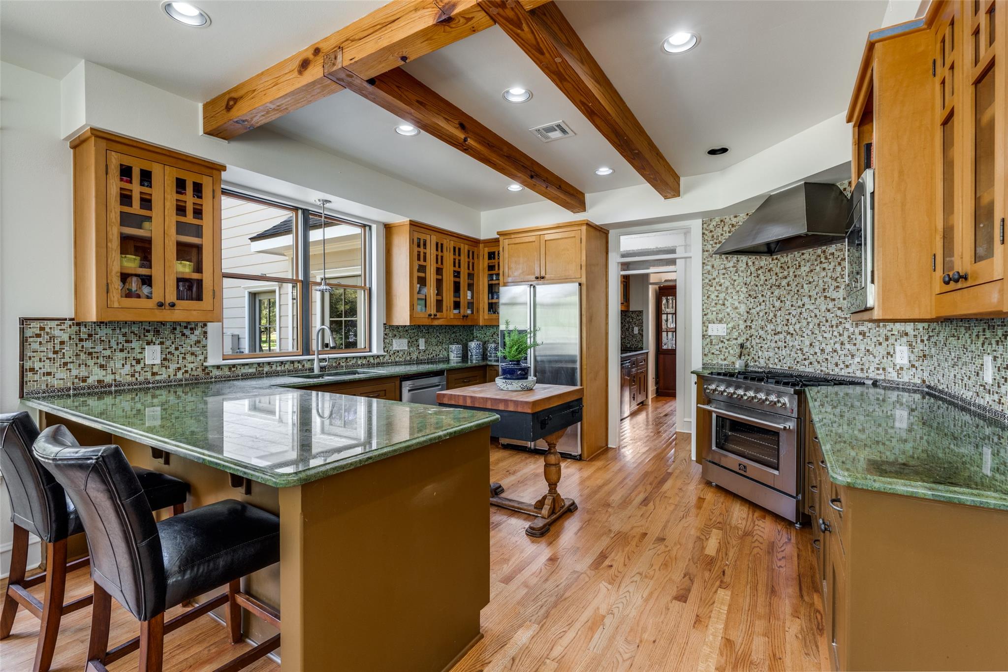 133 Concho Dr, Cedar Creek, TX 78612