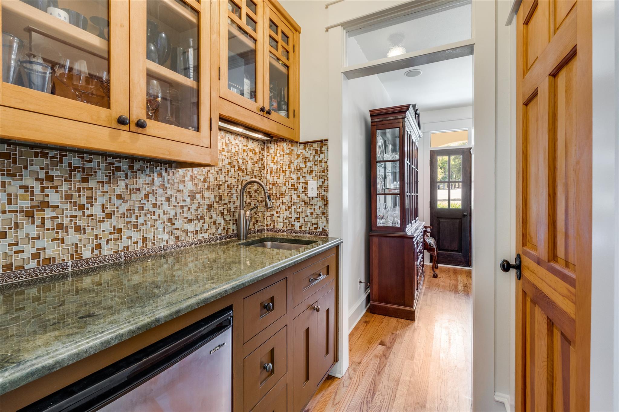 133 Concho Dr, Cedar Creek, TX 78612