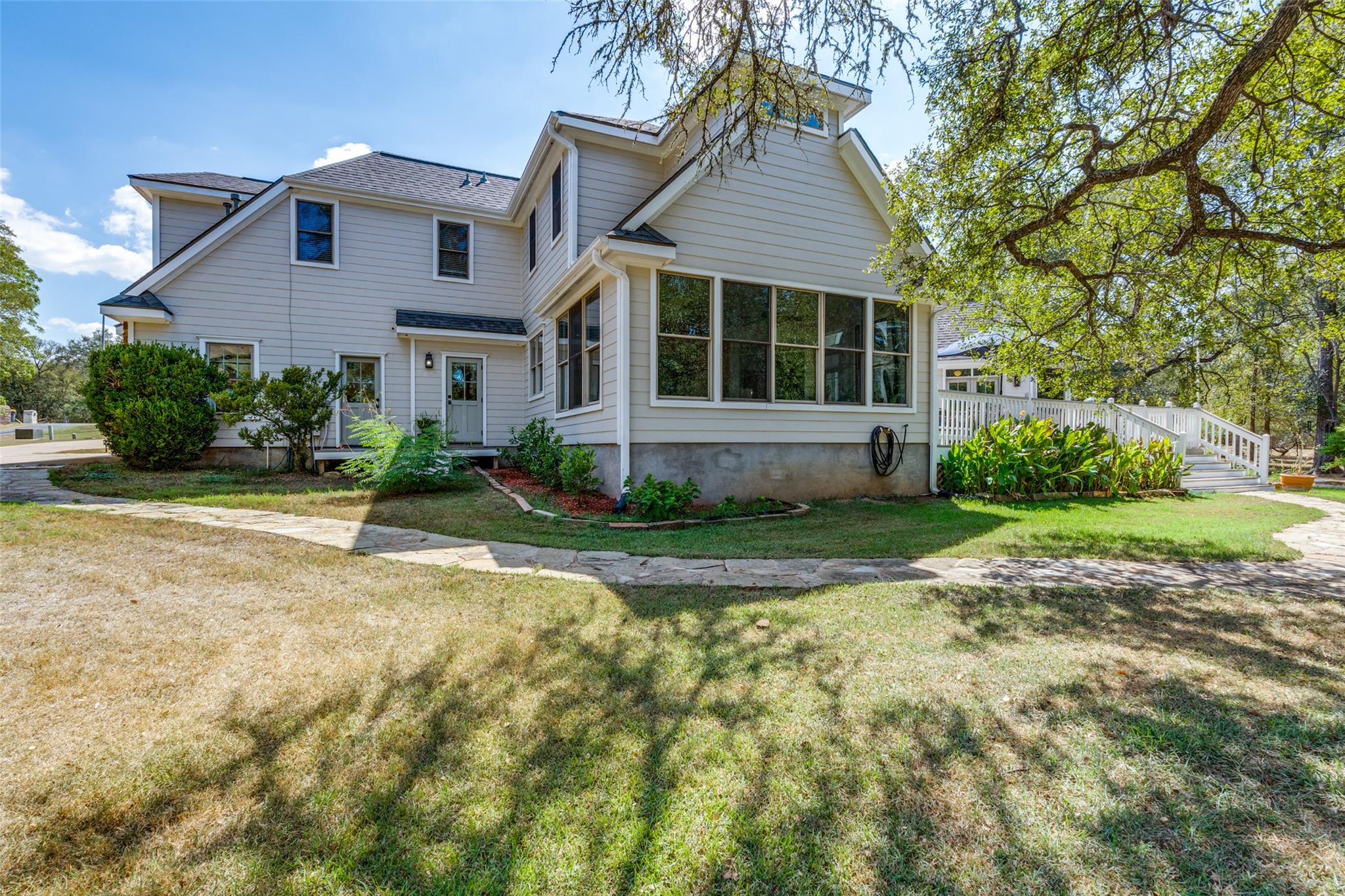 133 Concho Dr, Cedar Creek, TX 78612