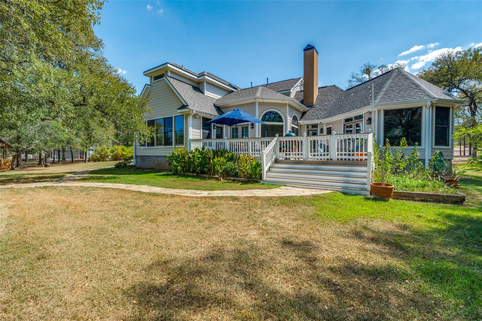 133 Concho Dr, Cedar Creek, TX 78612