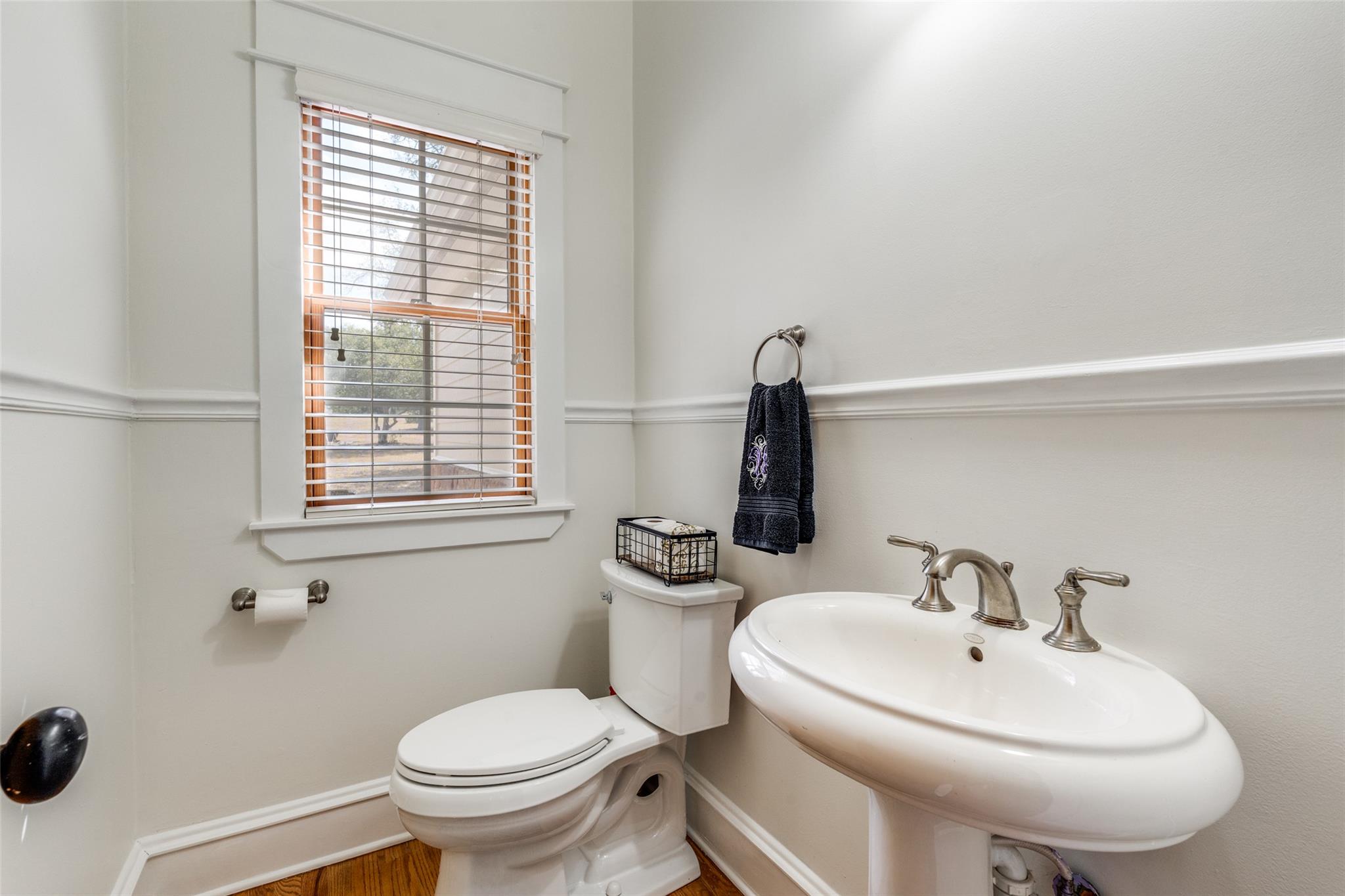 133 Concho Dr, Cedar Creek, TX 78612