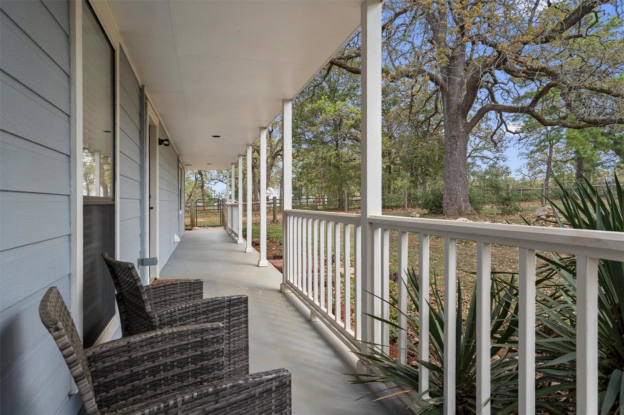 836 Cottletown Rd, Smithville, TX 78957