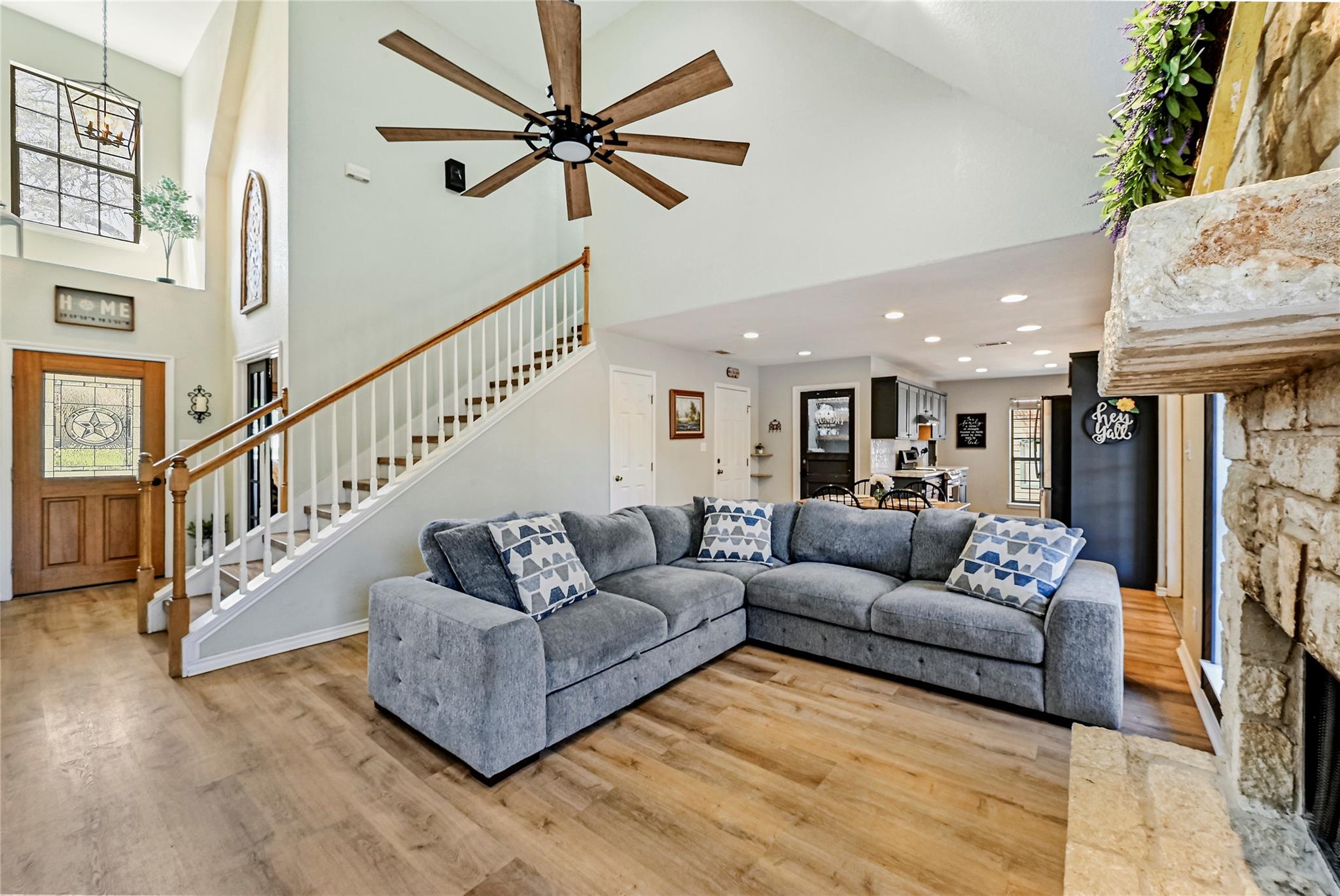 12 Deer Ridge Rd, Wimberley, TX 78676