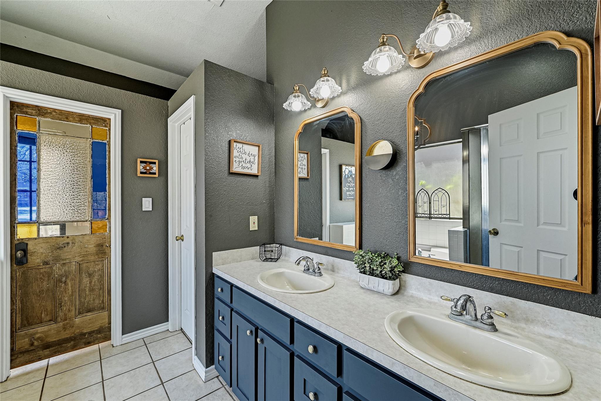 12 Deer Ridge Rd, Wimberley, TX 78676