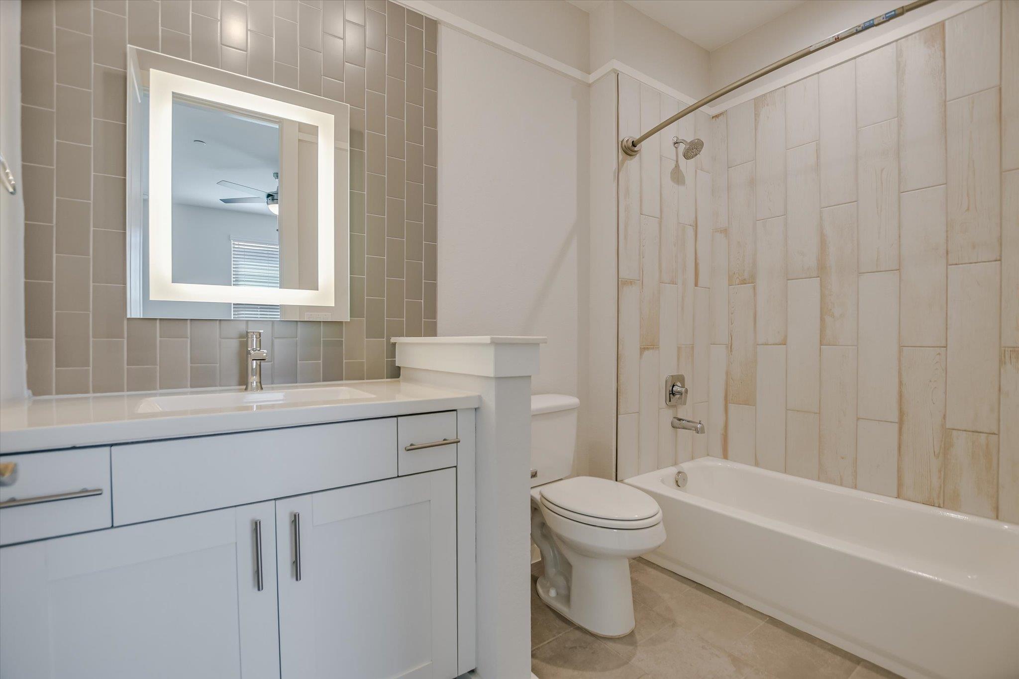 12001 Vista Parke Dr # 1203, Austin, TX 78726