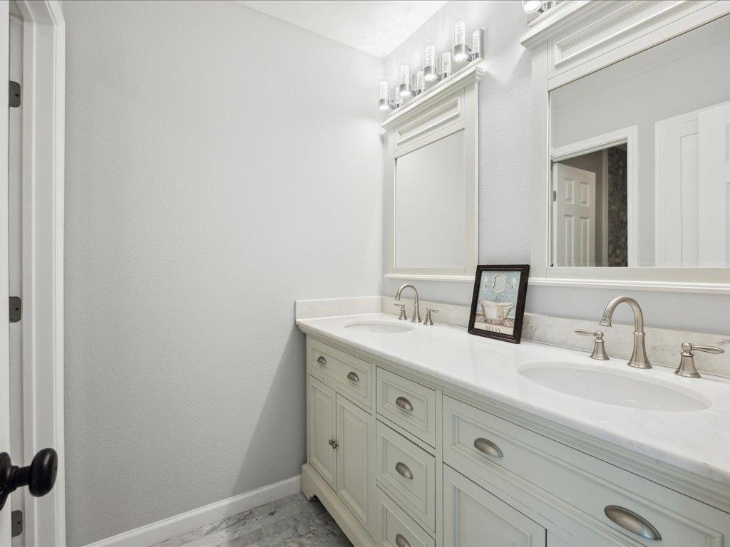 7302 Meadowood Drive Dr, Austin, TX 78723