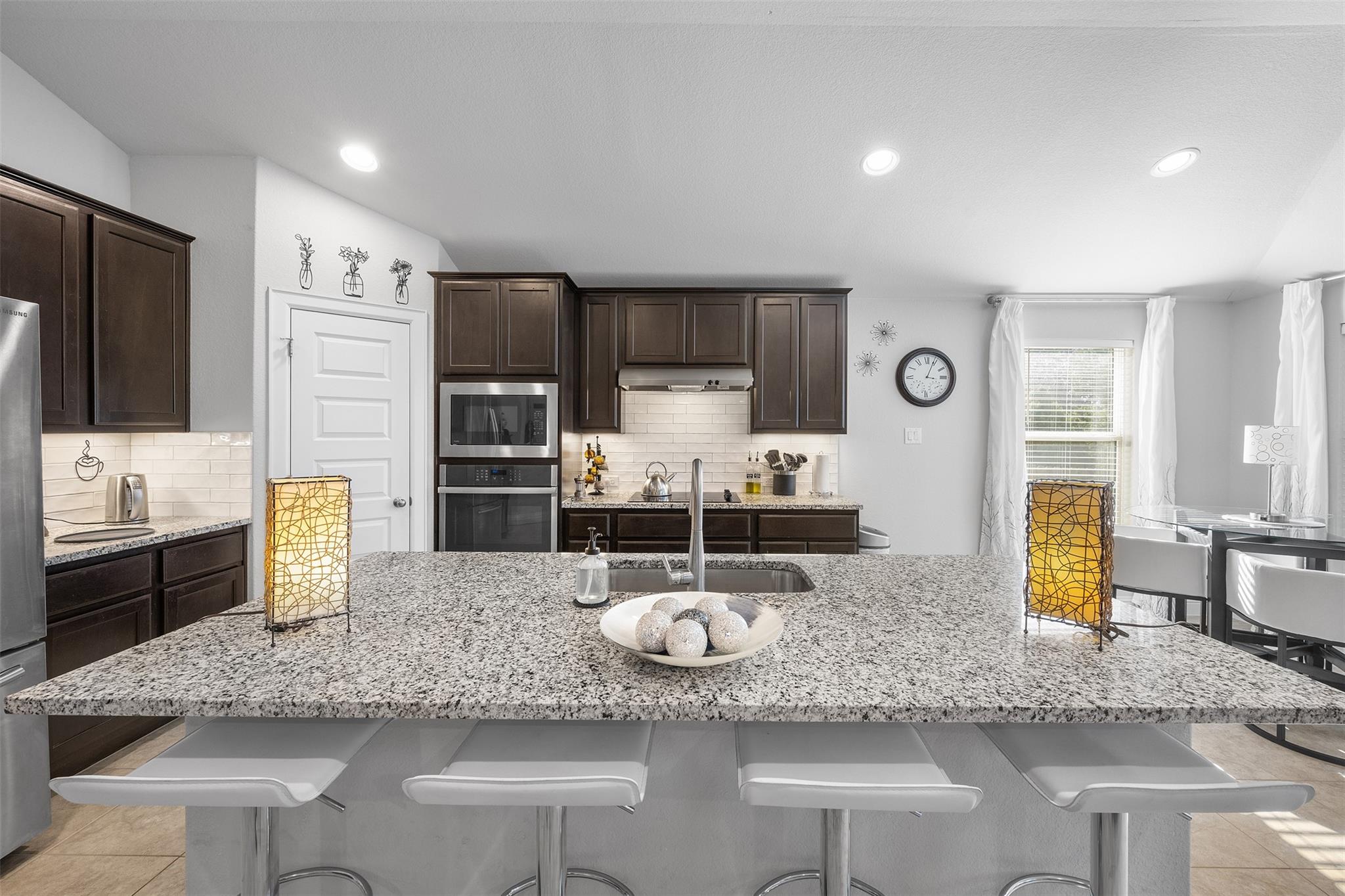 5302 Thunderbird St, Lago Vista, TX 78645