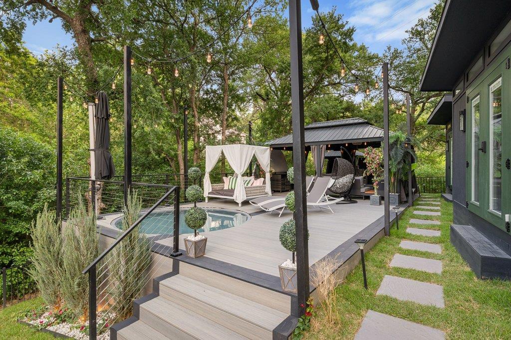 3018 Sunridge Dr # 8, Austin, TX 78741