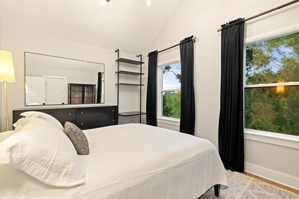 3018 Sunridge Dr # 8, Austin, TX 78741