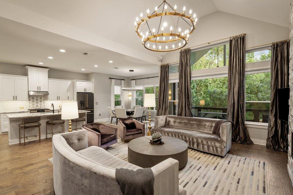 3018 Sunridge Dr # 8, Austin, TX 78741