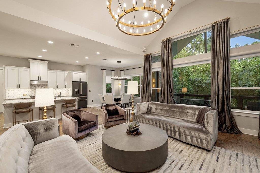 3018 Sunridge Dr # 8, Austin, TX 78741