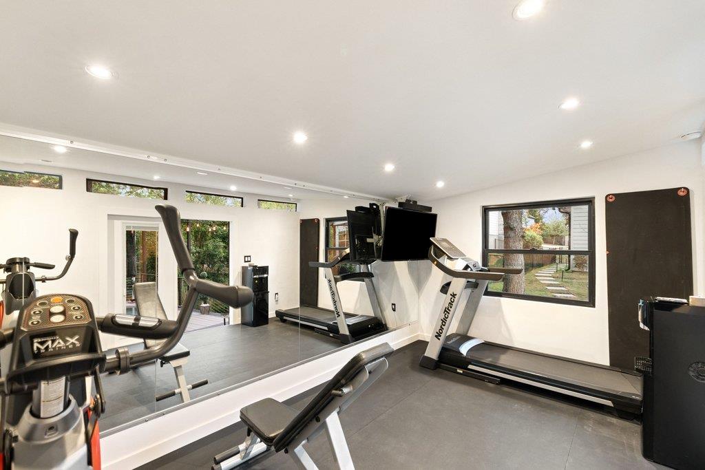 3018 Sunridge Dr # 8, Austin, TX 78741