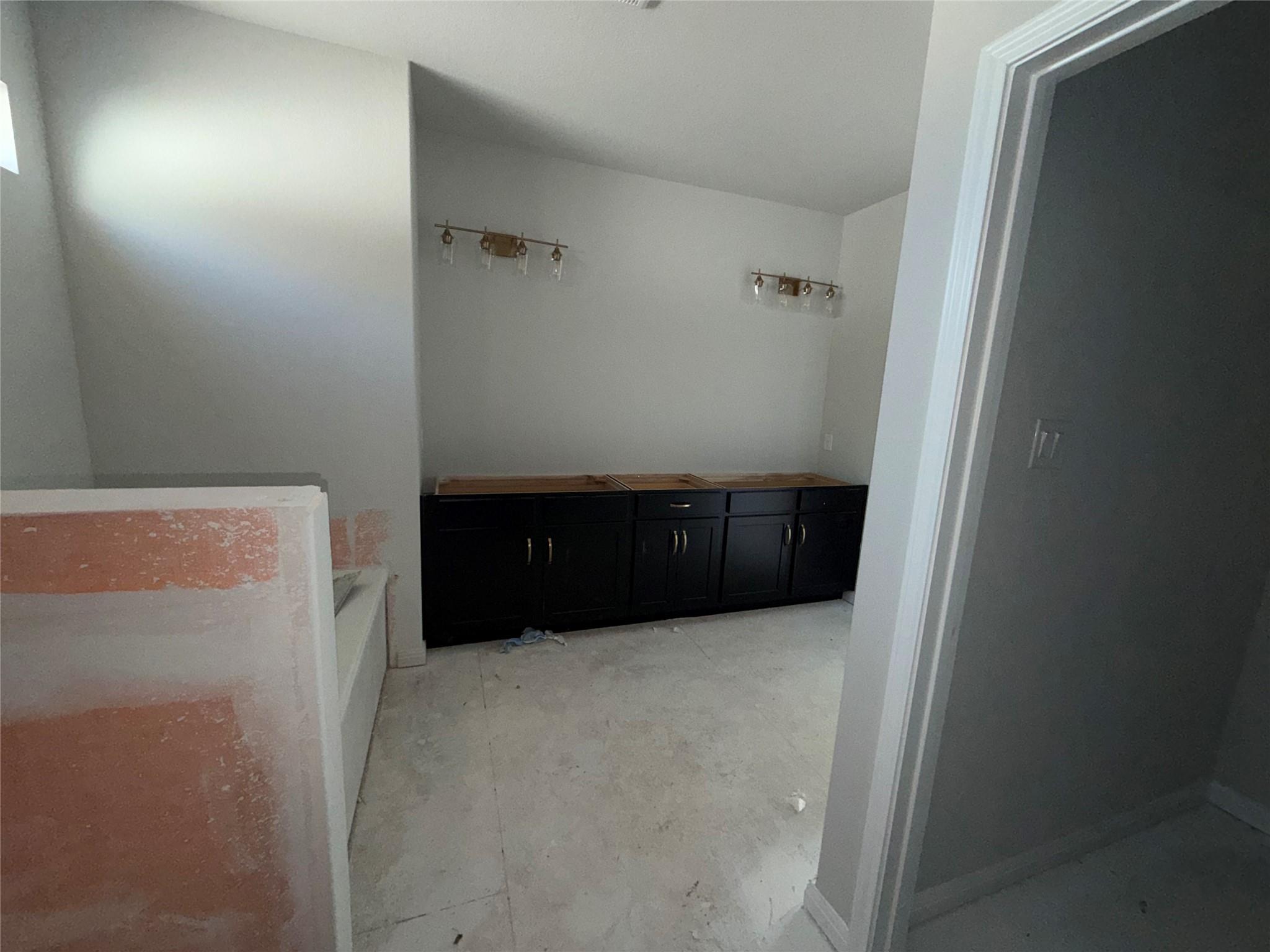 312 Leeland Dr, Liberty Hill, TX 78642