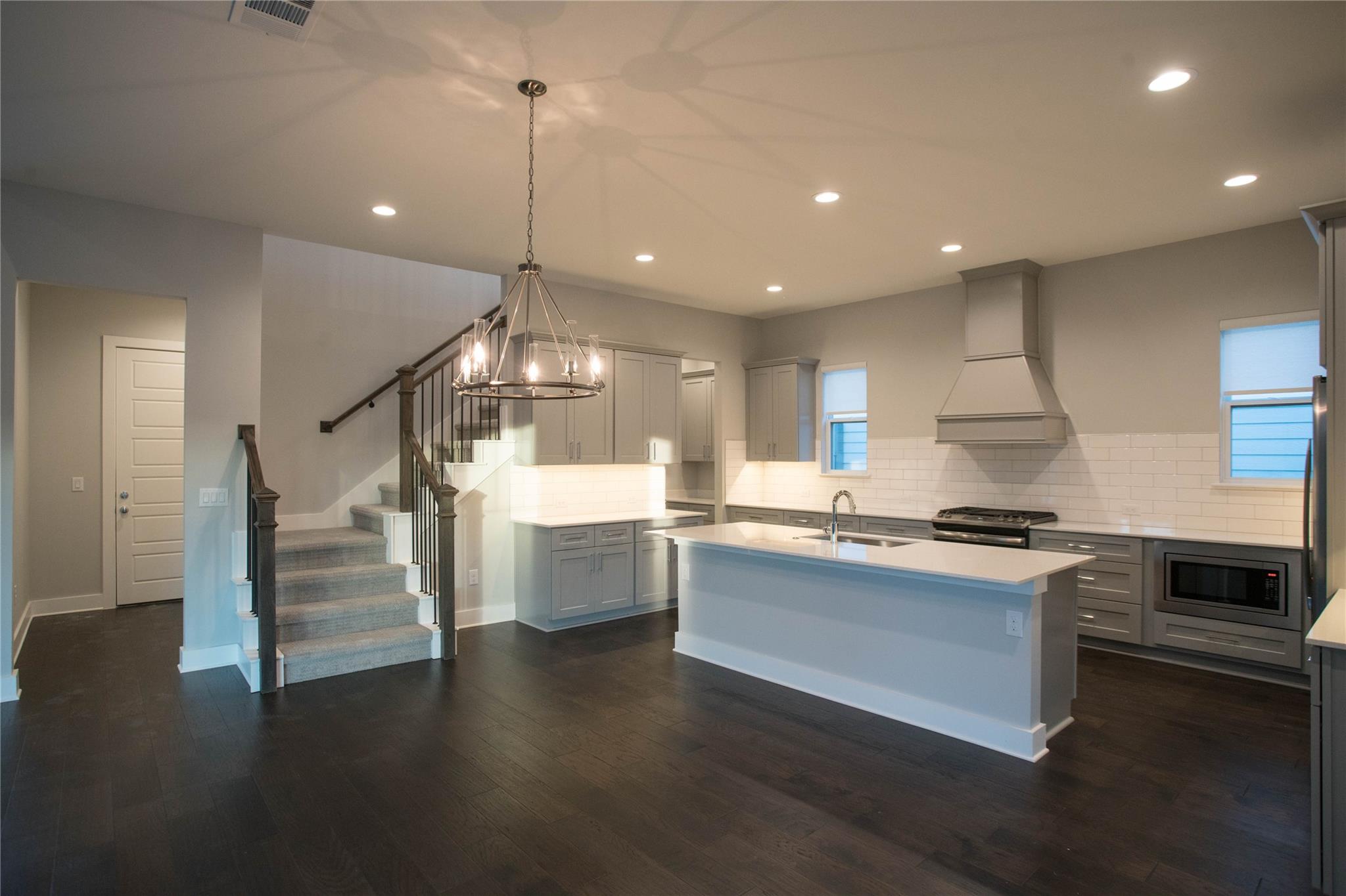 3018 Sunridge Dr # 9, Austin, TX 78741