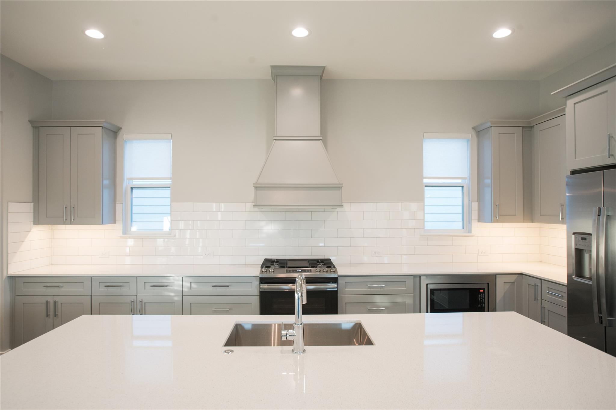 3018 Sunridge Dr # 9, Austin, TX 78741