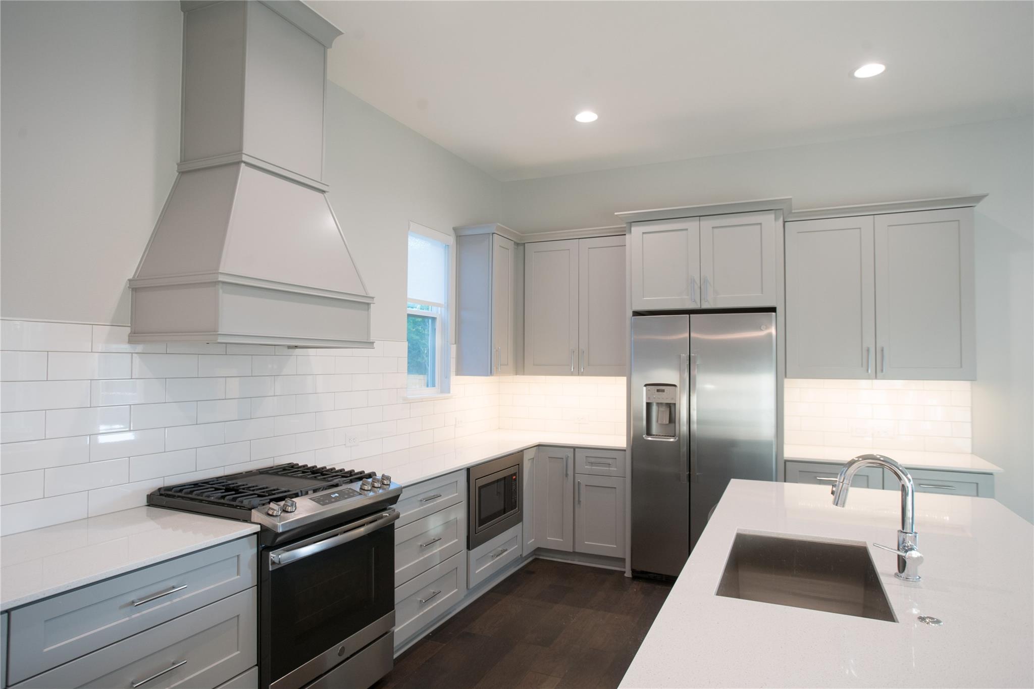 3018 Sunridge Dr # 9, Austin, TX 78741