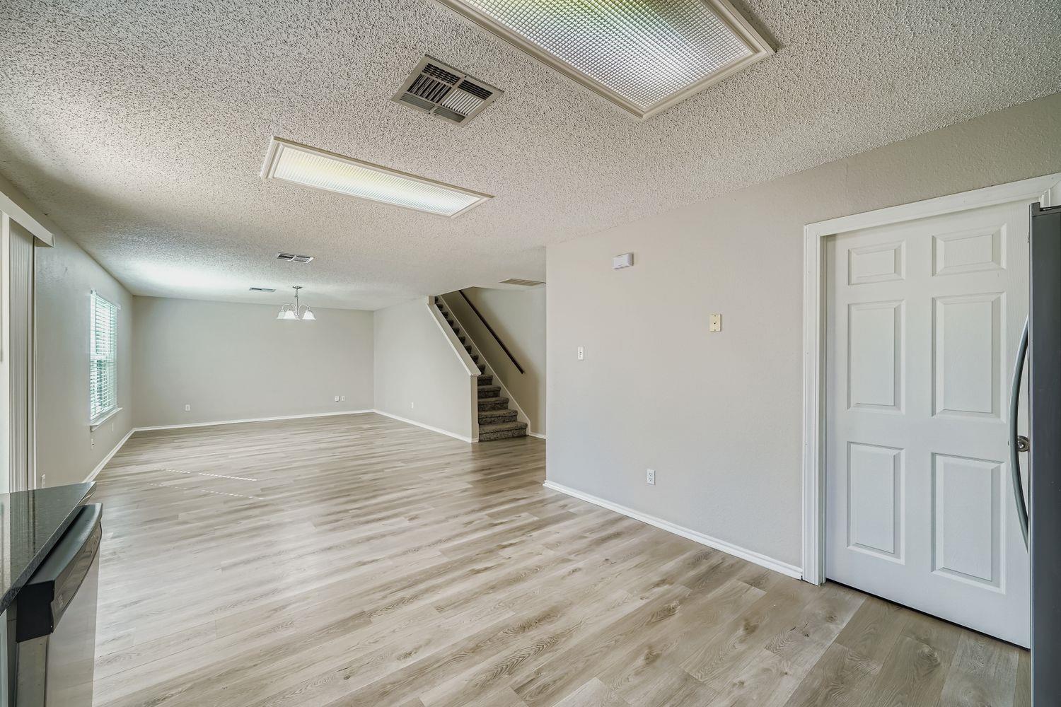 2100 Coachlamp Dr, Cedar Park, TX 78613