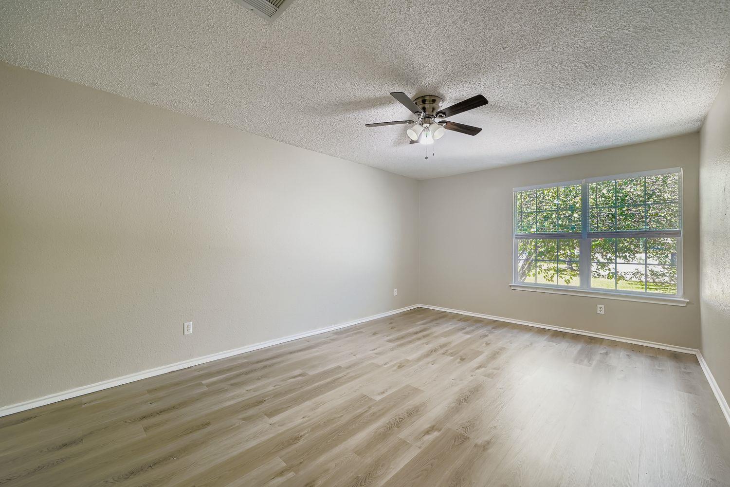 2100 Coachlamp Dr, Cedar Park, TX 78613