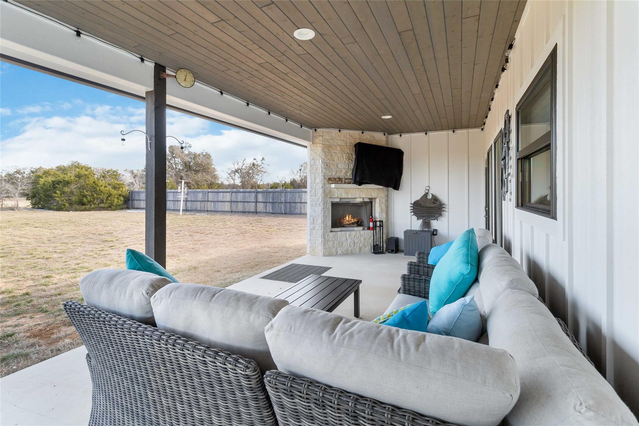 310 Lets Roll Dr, Fischer, TX 78623